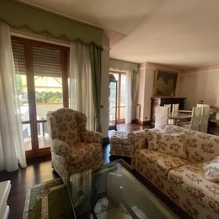 Apartment La Casa Di Stella *